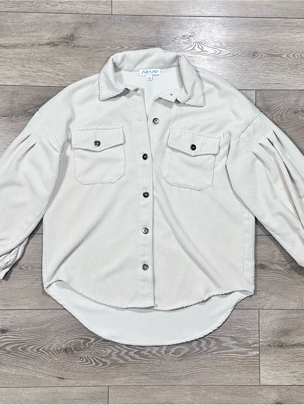 She + Sky Bubble Sleeve Button Down Cream Corduroy Shacket - Picture 5 of 13